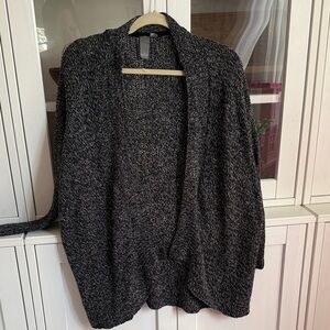 Women’s Black and Gray Cardigan